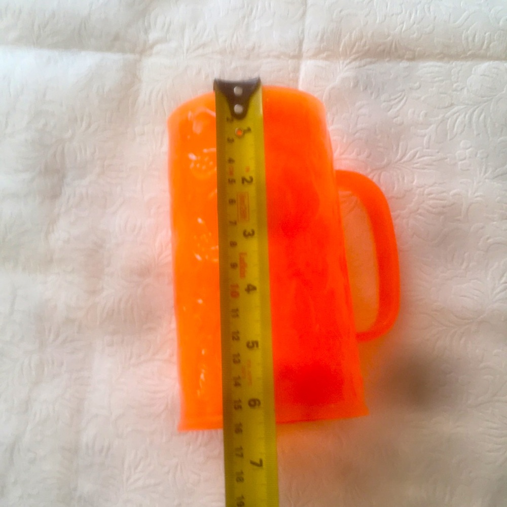 🔥2/$20🔥Double Wall Gel Freezer Orange Mug 
Flower Design - Picture 5 of 7